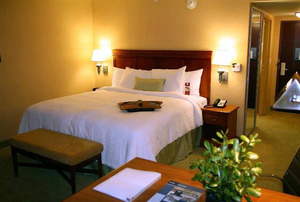 Hampton Inn & Suites Poughkeepsie Spackenkill Bilik gambar